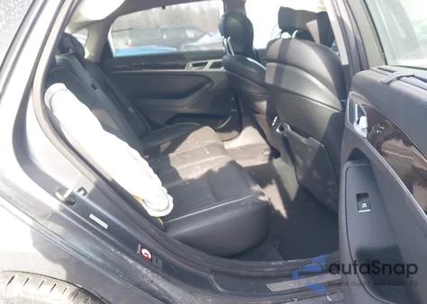 2015 Hyundai Genesis 3.8 z USA, uszkodzony, nr VIN KMHGN4JE0FU018688